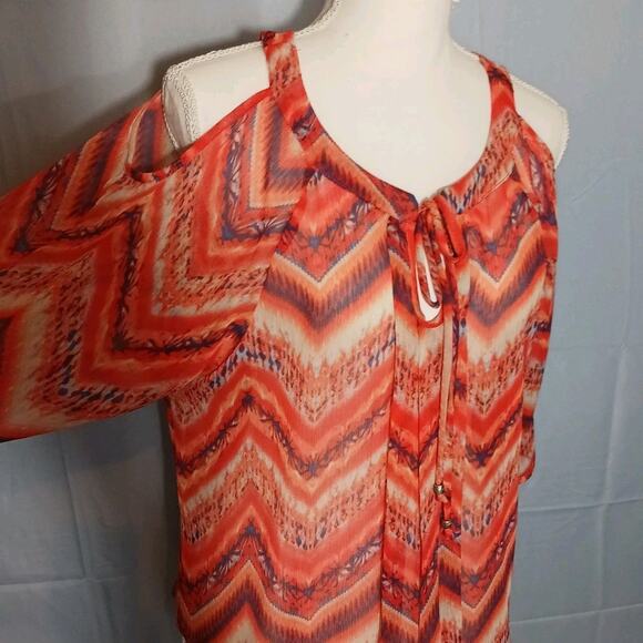 By & By Top Sheer Cold Shoulder Short Sleeve Keyhole Orange Women's Medium EUC - Picture 5 of 10